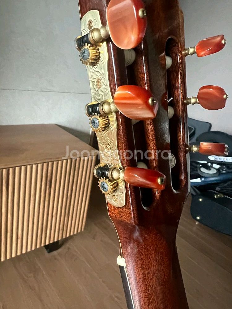 독일최고 명장 스테판뢰슬러 제작 클래식기타--1