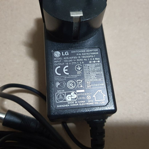 LG모니터 어댑터 19V 1.3A