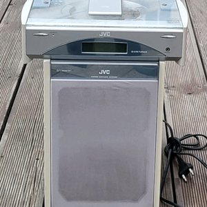 일본 JVC CD 플레이어와 파워 서브 우퍼 팝니다