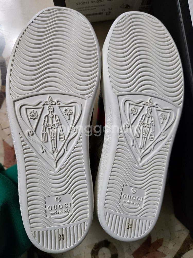 GUCCI 꿀벌 삼선 스니커즈(34 /210mm)--4