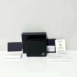 (새상품) 프라다 사피아노 메탈 로고 반지갑