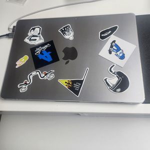 맥북 에어 m3 13인치 판매합니다.