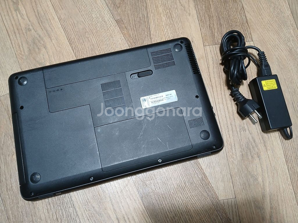 hp 2000 노트북 SSD120GB 그래픽1.76GB--2