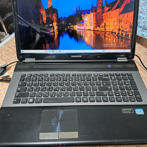 삼성 NT-RC730-S56 17인치 노트북
