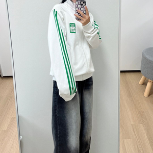 아디다스 스탠스미스 슈프림 화이트 그린 트랙탑 져지