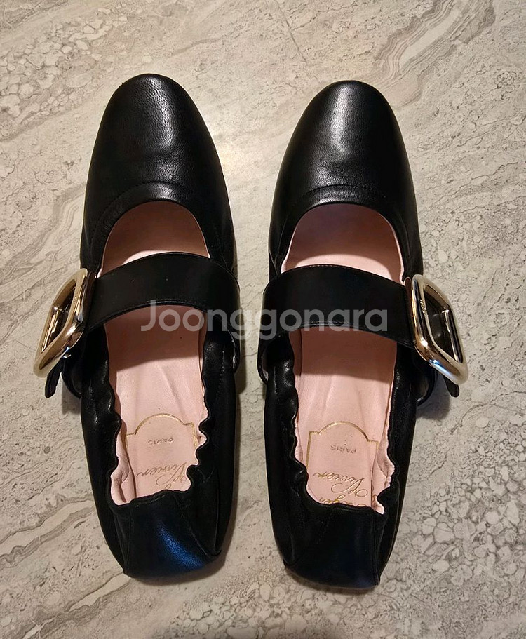 [정품] 로저비비에 플랫 230 Roger Vivier--1