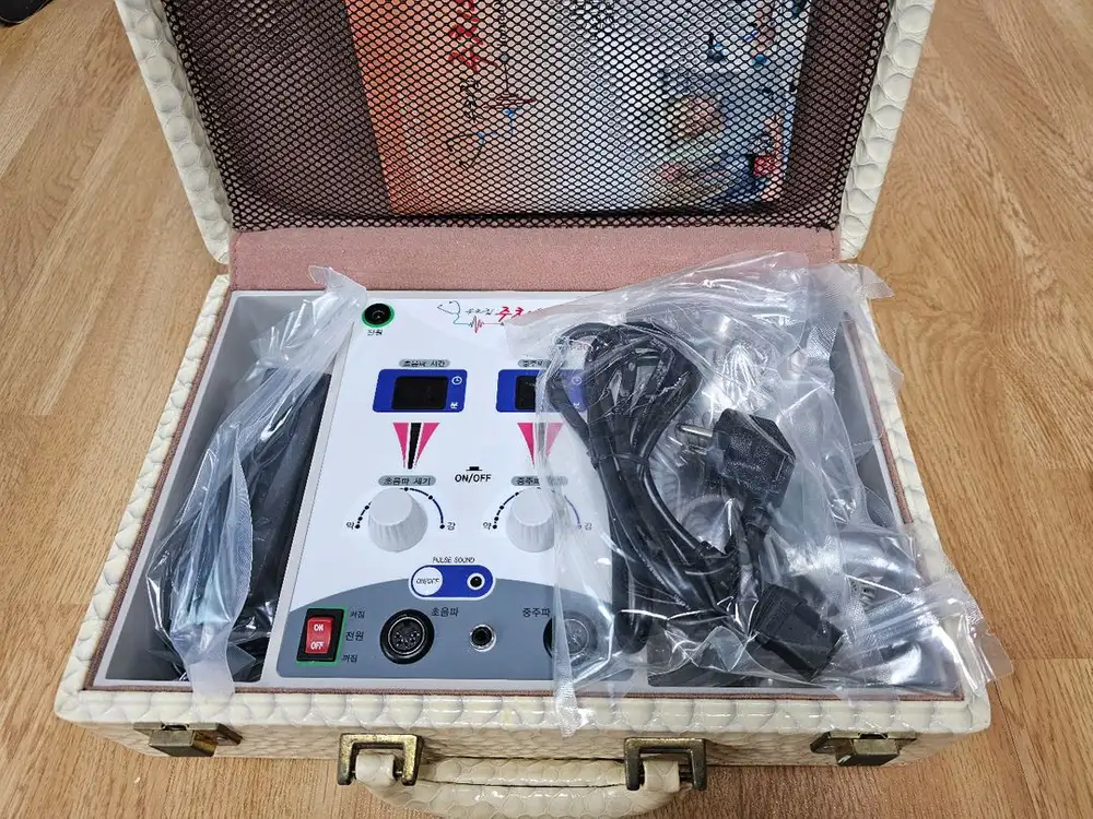 초음파 중추파 피부 미용 및 치료 기기 이미지
