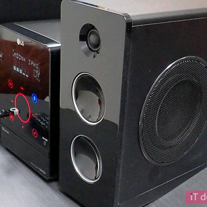LG 멀티플레이어 마이크로 오디오 CM2760