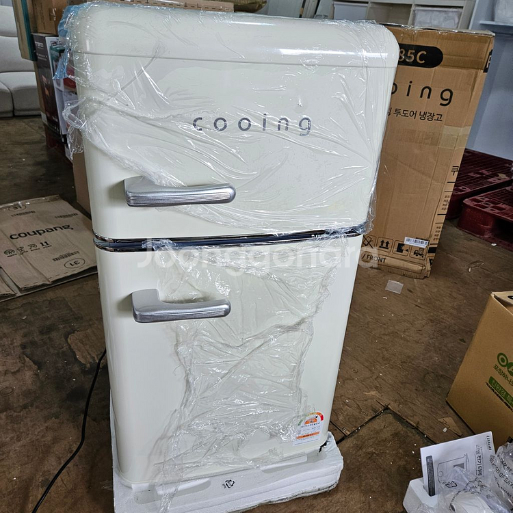 쿠잉전자 레트로 미니 80L 2도어 냉장고--1
