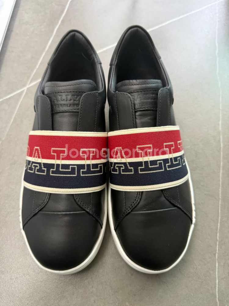 발리 스니커즈 250--1