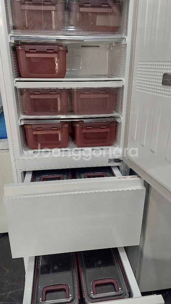 딤채 김치냉장고 330L 화이트 배송가능--2