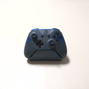 xbox 게임패드 3세대 한정판 컨트롤러+ 거치대