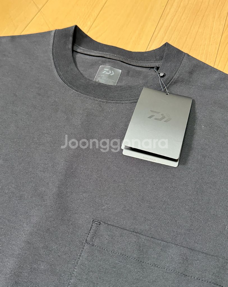 [L] 다이와피어39 테크 포켓 크루넥 티셔츠 블랙--4