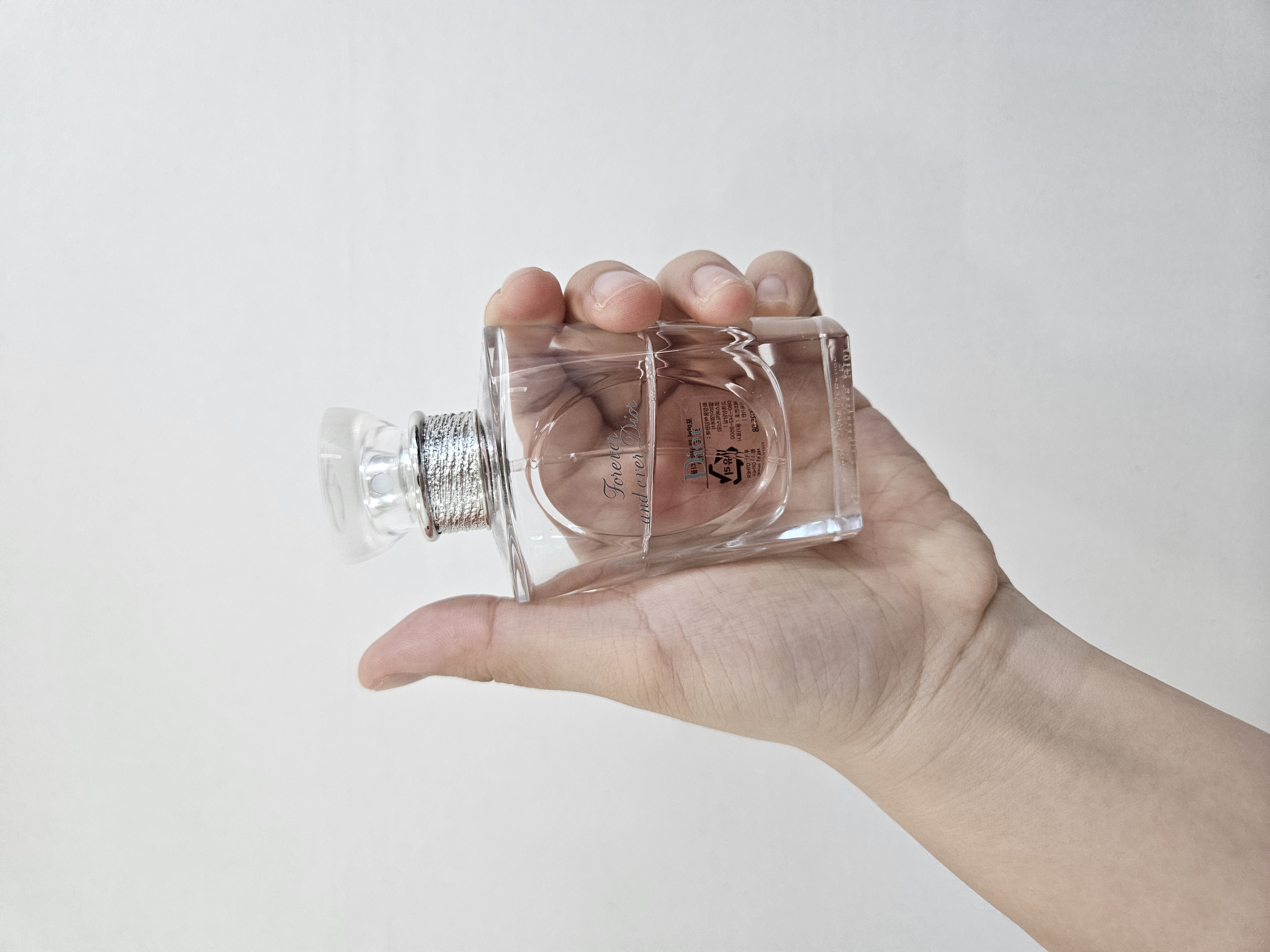 디올 포에버 앤 에버 50ml 판매합니다