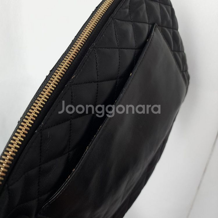 정품 | 제이에스티나 | 가죽 클러치백 블랙--5