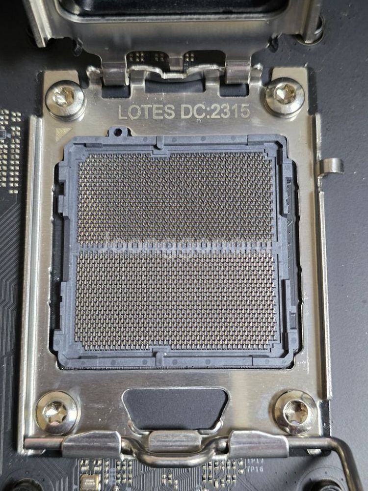NZXT N7 B650E 블랙 풀박스--2