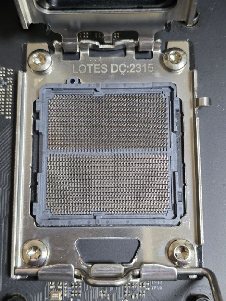 NZXT N7 B650E 블랙 풀박스--2