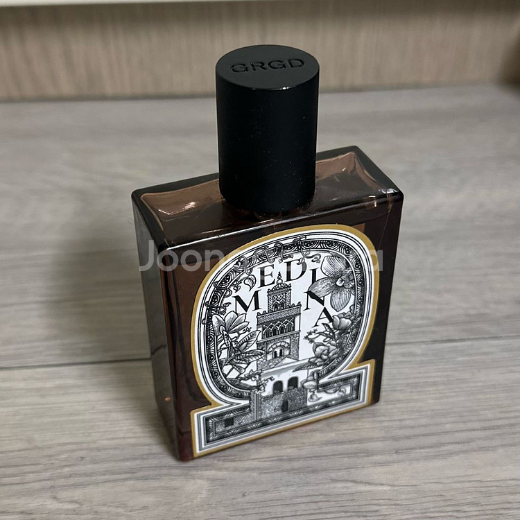 급쳐!!:1번 사용) 그레이그라운드 메디나 향수50ml--1