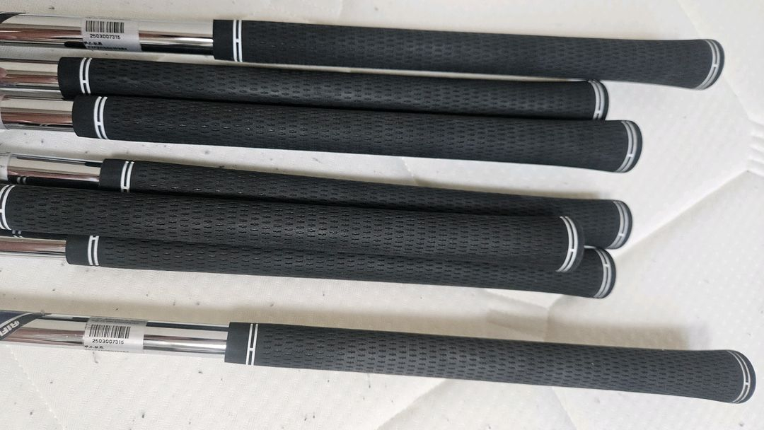 급처스릭슨 Z-FORGED II 아이언 판매합니다--3