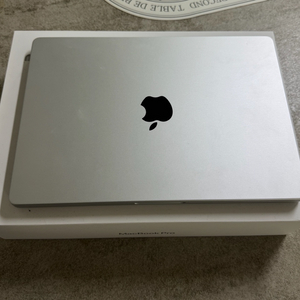 맥북 프로 m4 14인피 512GB 24GB