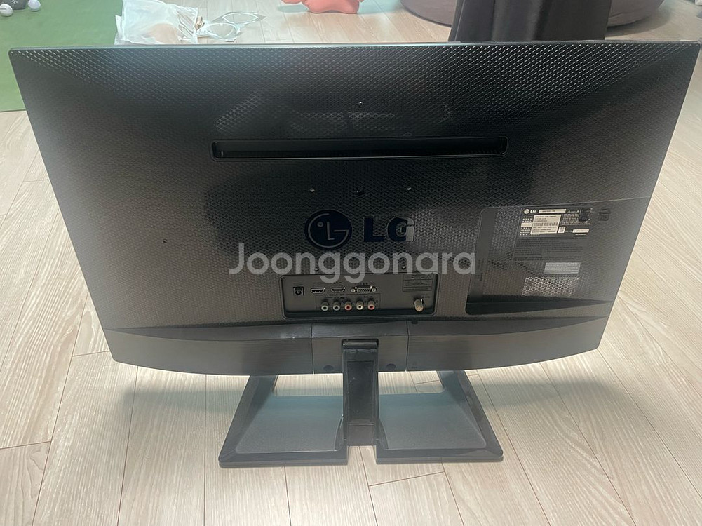 LG 27인치 LED TV DM2752D 모델입니다--2
