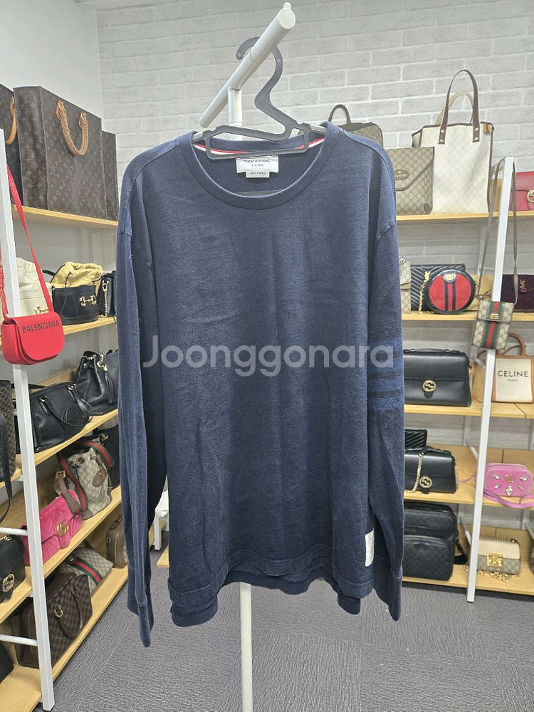 [정품]톰브라운 사건완장 롱슬리브 맨투맨--0