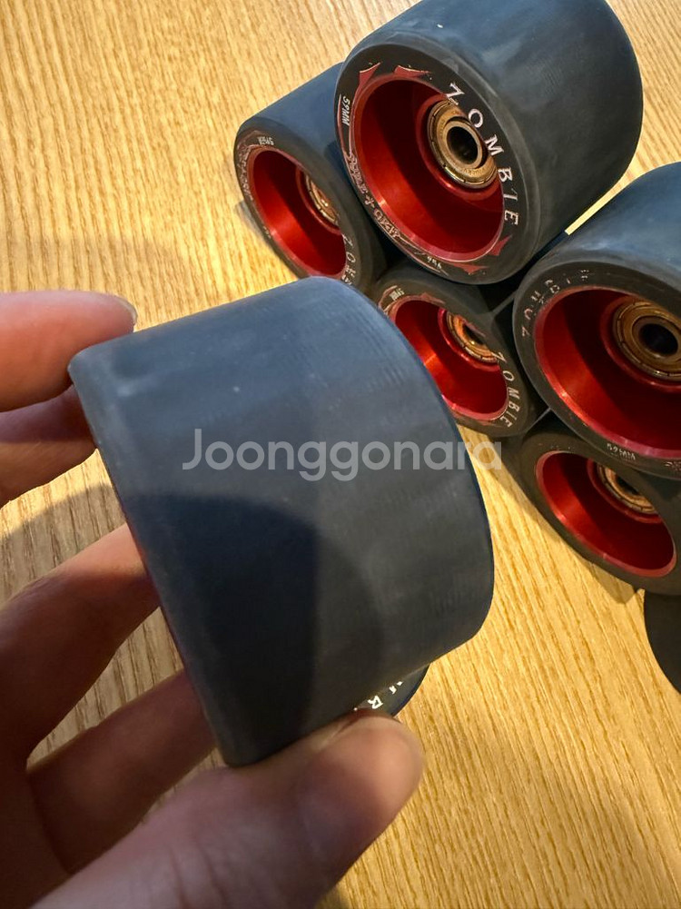 롤러스케이트 슈어그립 좀비 95A 롤러바퀴--3