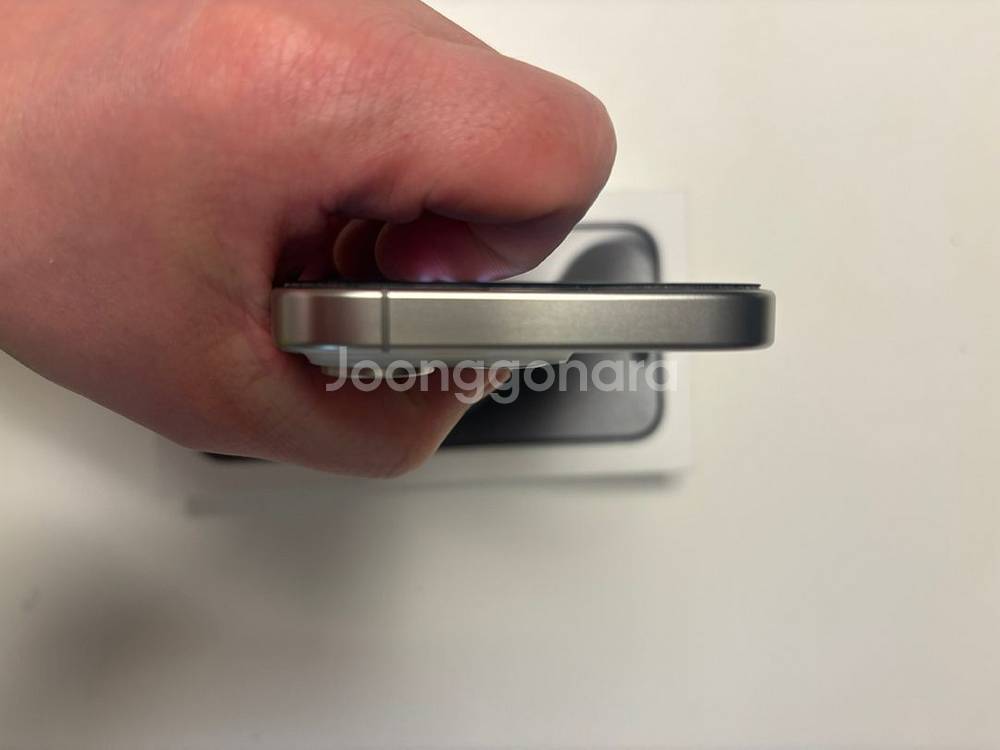 아이폰15프로 256기가 화이트 + 애케플--9