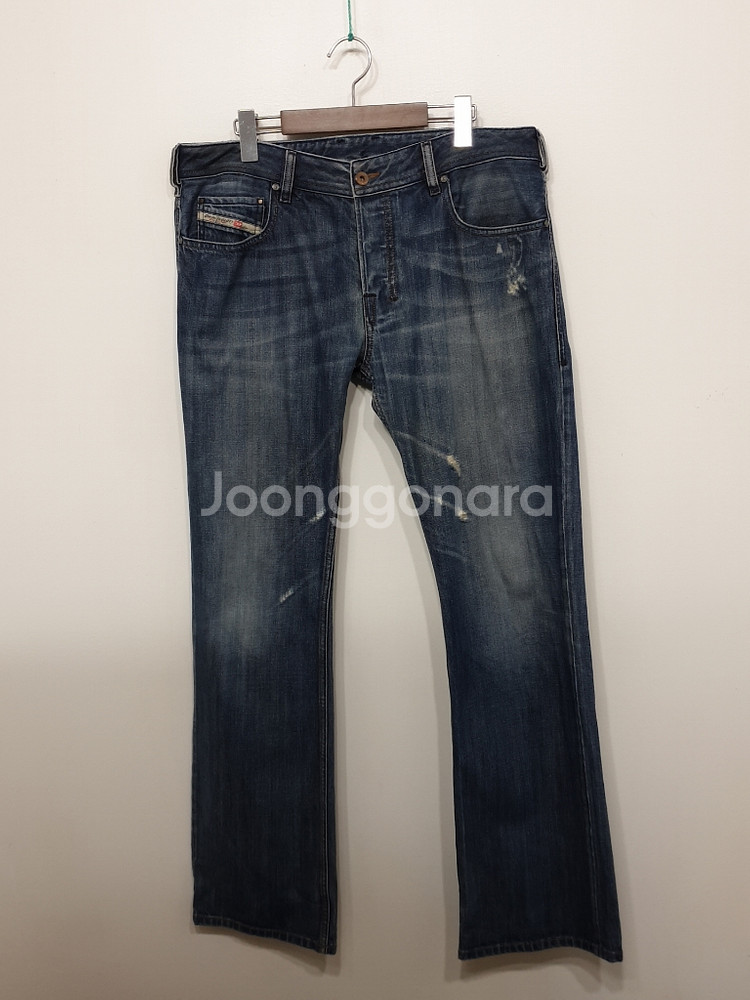 (34) 디젤 부츠컷 청바지 중청 자티니 데님팬츠--0