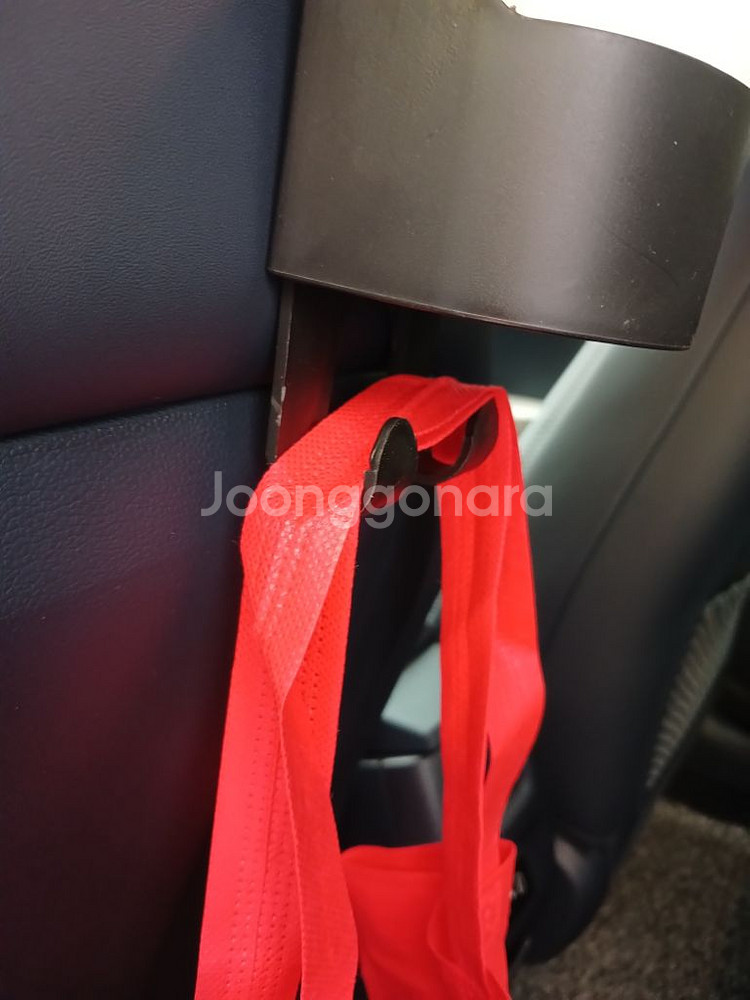 [새것/무료배송] 자동차 뒷좌석 헤드레스트 장착 컵홀더--6