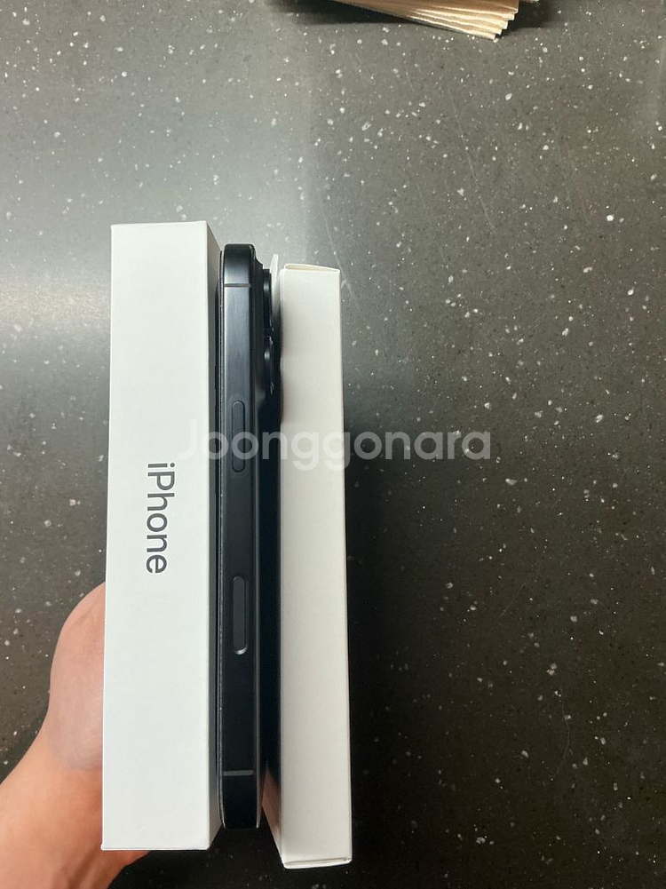 아이폰 16pro 블랙 티타늄 128GB--2