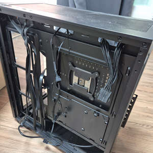 13700kf+z790+크라켄x73+어항케이스