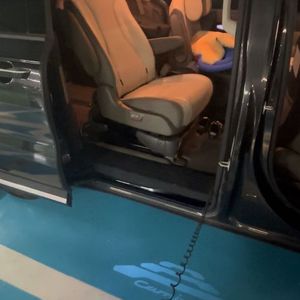 장애인 회전 리프트