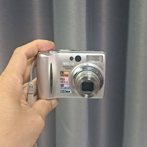 필름감성)) 니콘 쿨픽스 Coolpix 5200 카메라