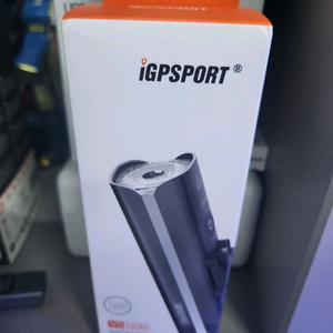 igpsport vs1200 전조등 새상품 판매합니다