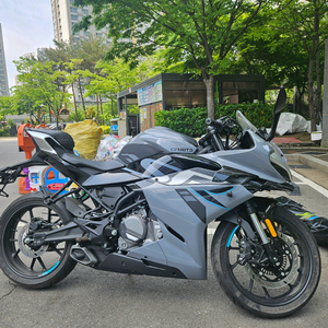 CFMOTO 300SR 오토바이 팝니다.(27KM)