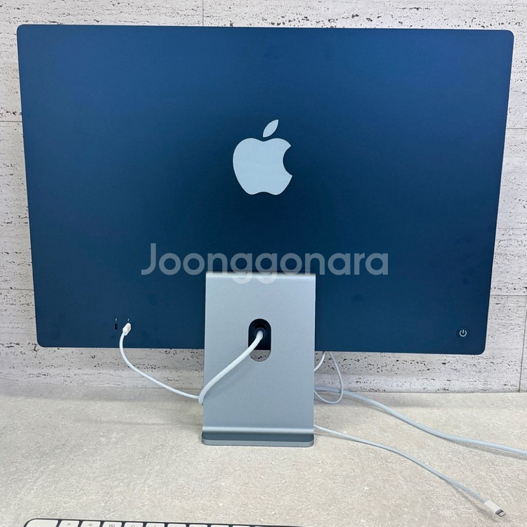 iMac 24 M3 2023--1
