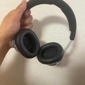 뱅앤올룹슨 h100 헤드폰 팝니다. (신세계백화점구매)