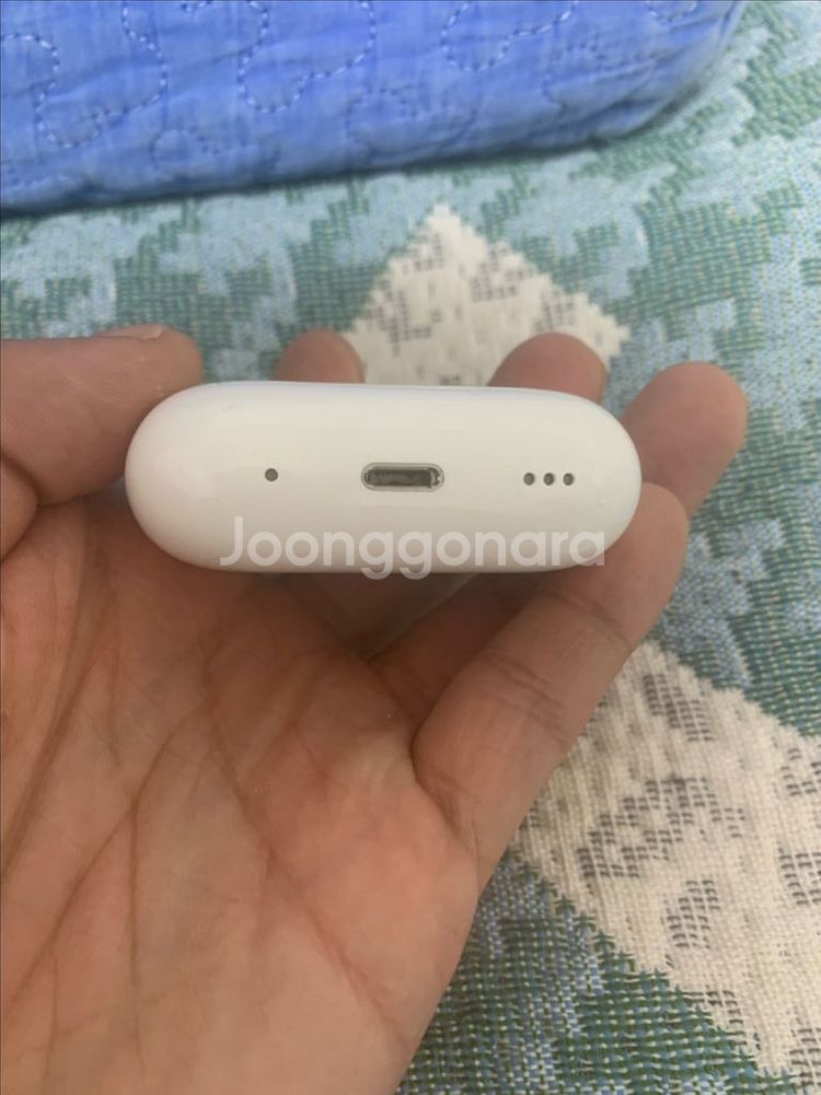 에어팟프로2a2700본체팝니다.--1
