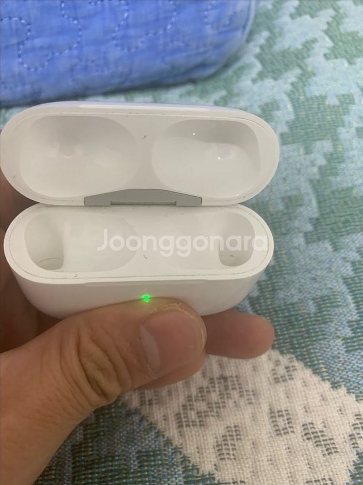 에어팟프로2a2700본체팝니다.--4