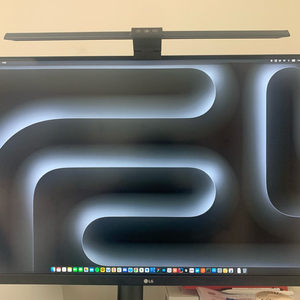 LG 32UN880 32인치 4K 모니터 팝니다