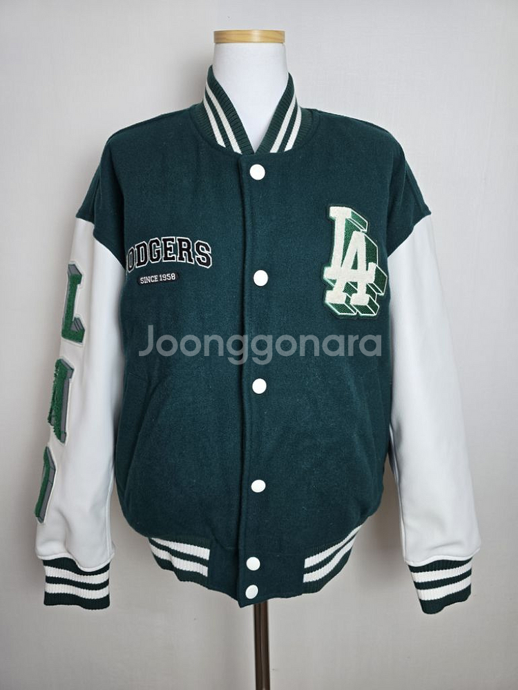 [새제품] MLB 울 와펜 소매배색 바시티자켓 L--8