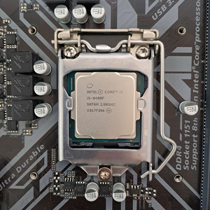 i5-9400F, M/B