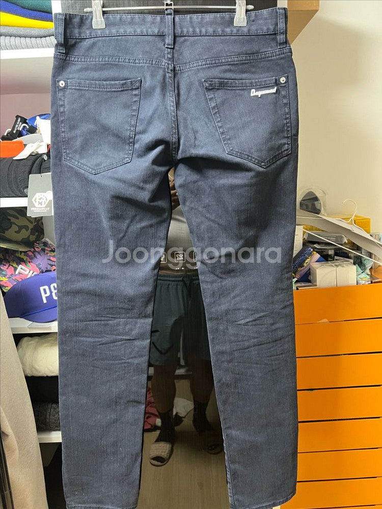 Dsquared2 남성 청바지입니다--0
