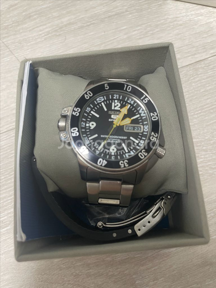 세이코5 SKZ211J1--0
