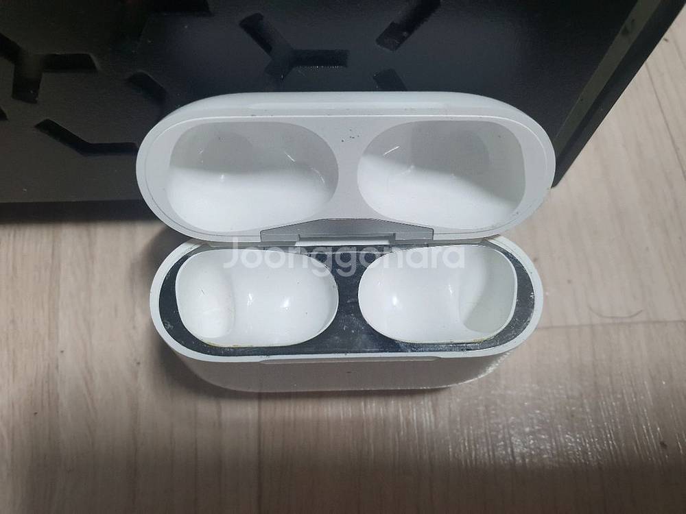에어팟 프로 1세대 8핀--1