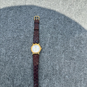 서울대학교 여성용 시계 & 프랑스 코브라 스트랩팝니다