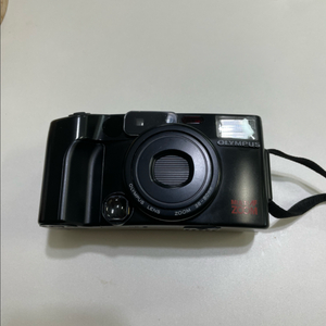 IZM 200 필름카메라