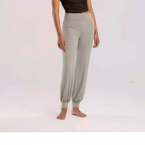 부디무드라 심플팟 앵클 팬츠 XS