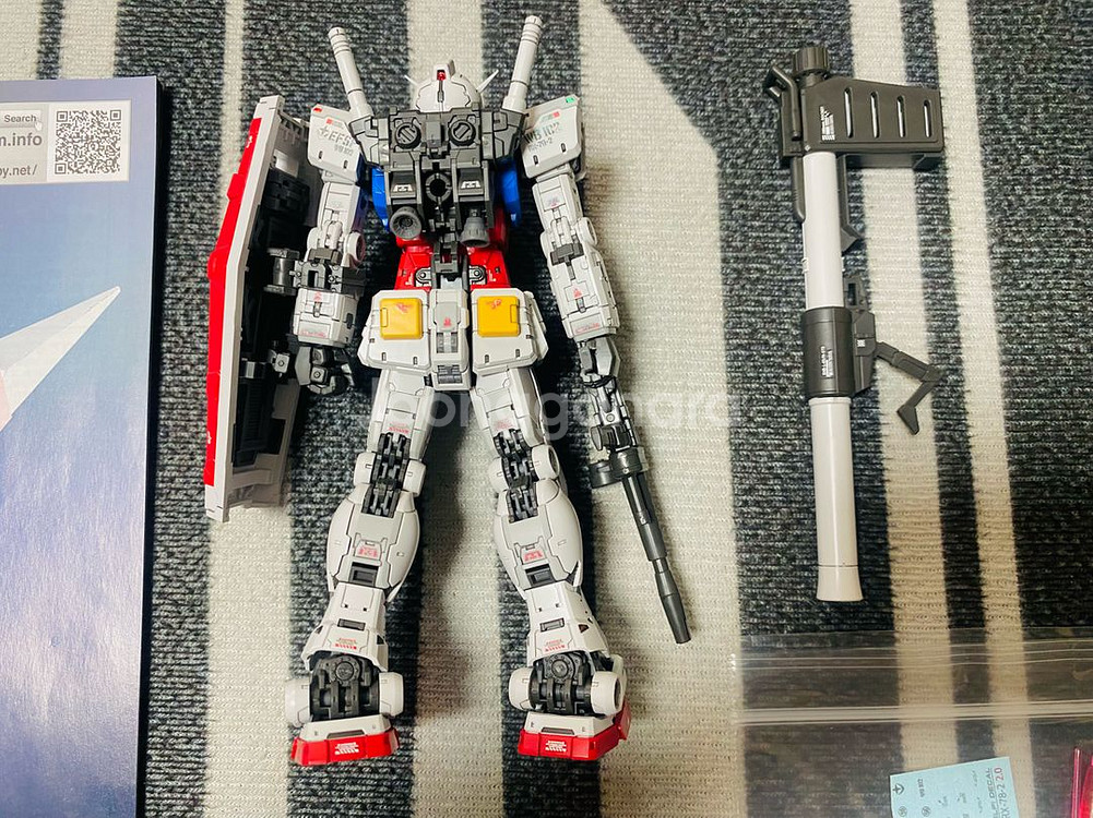 (데칼/먹선0) rg 퍼스트 건담 2.0 가조립 팝니다--5